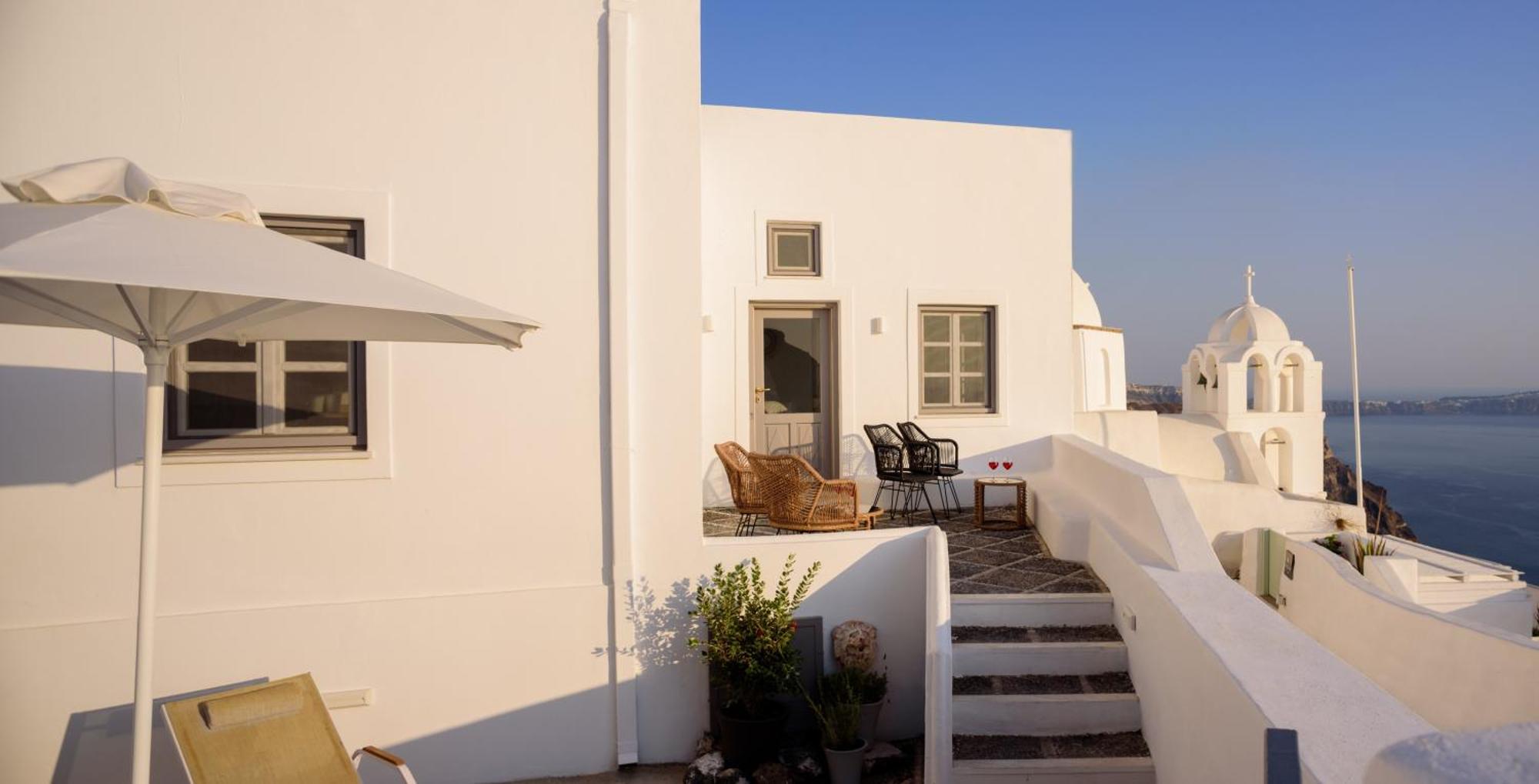 Anemos Family Suites ฟิรา ภายนอก รูปภาพ