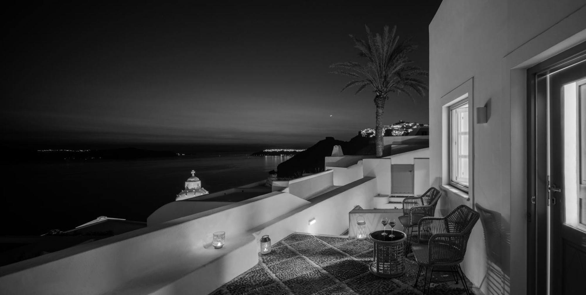 Anemos Family Suites ฟิรา ภายนอก รูปภาพ