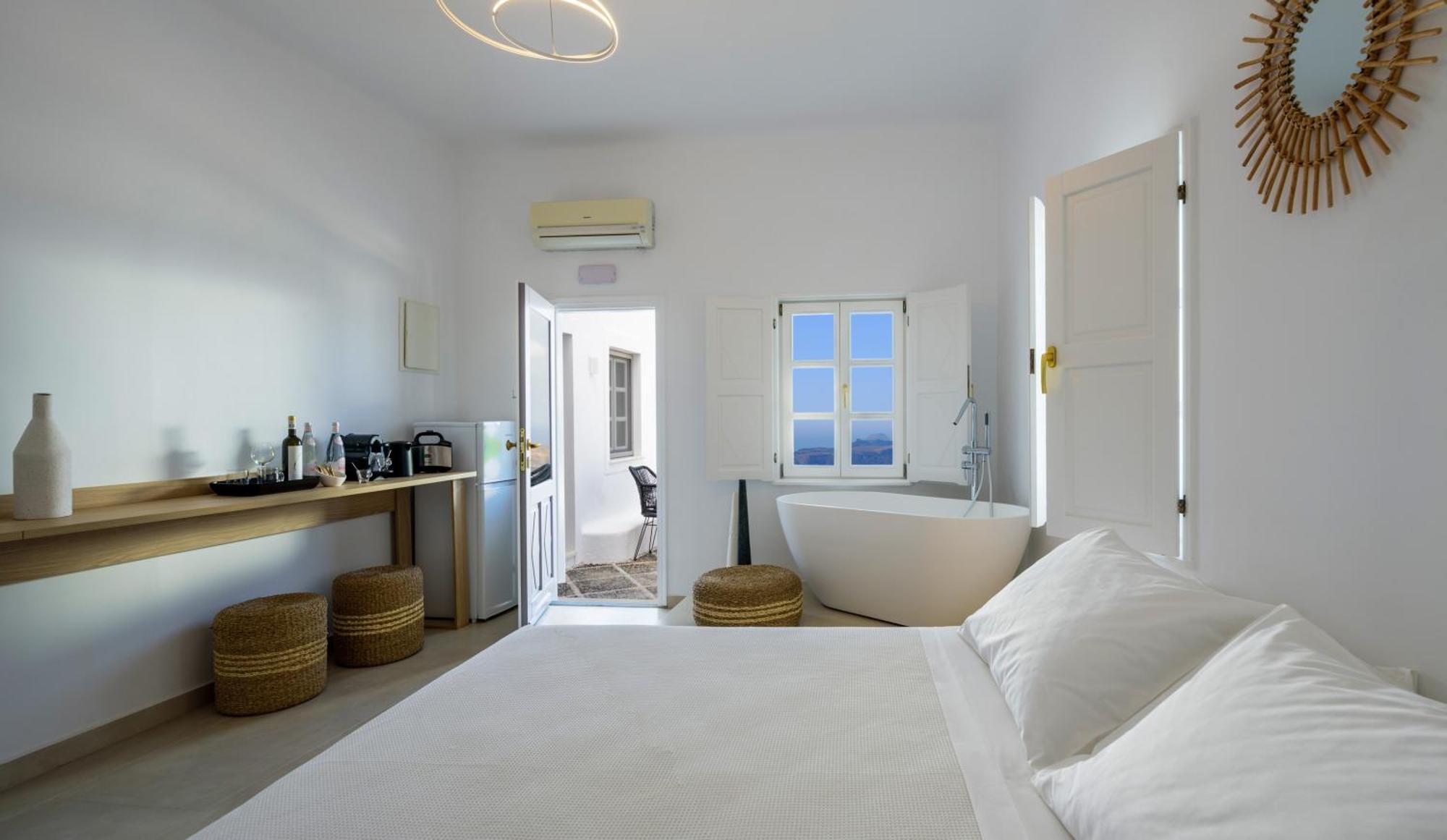 Anemos Family Suites ฟิรา ภายนอก รูปภาพ