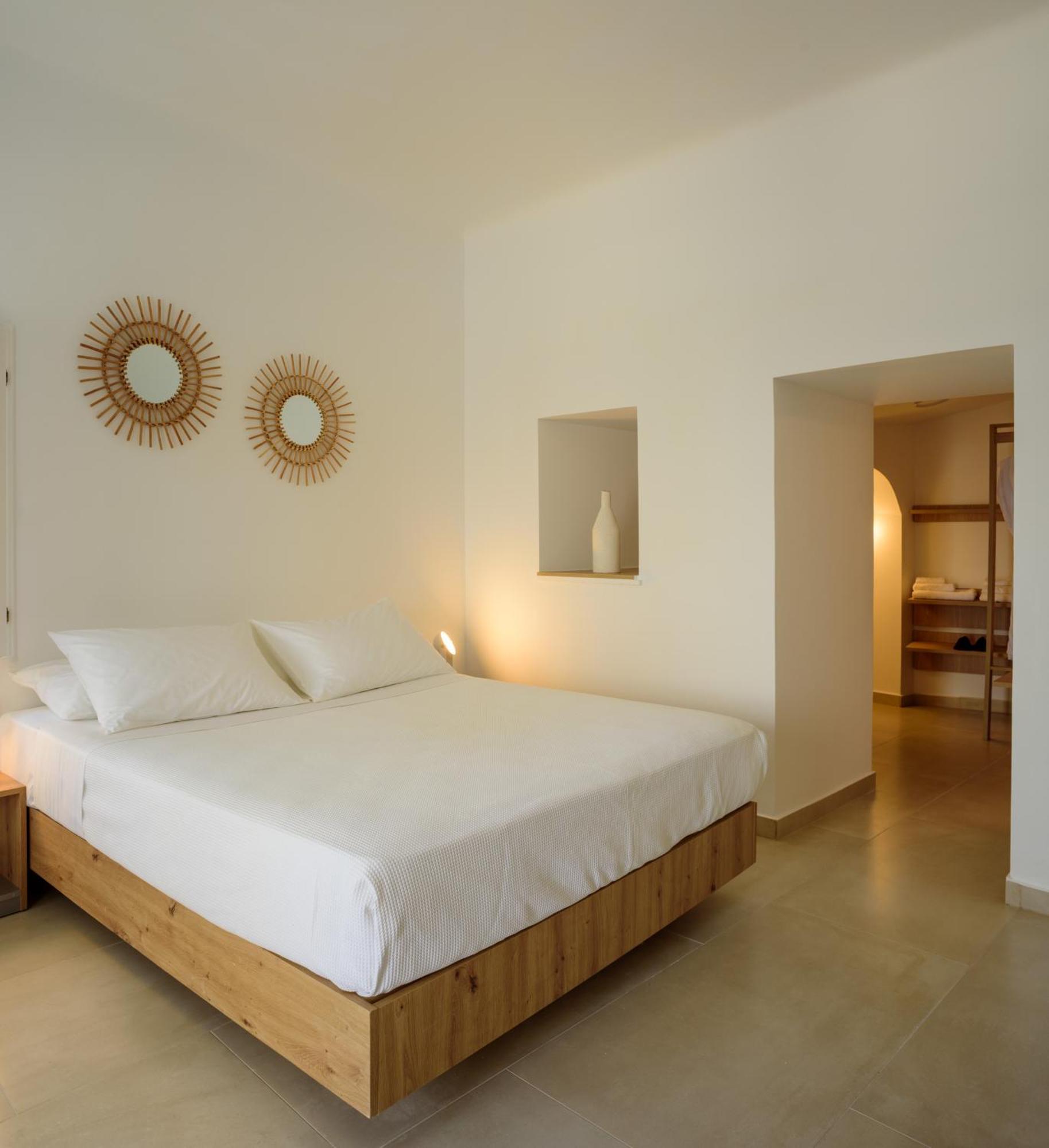 Anemos Family Suites ฟิรา ภายนอก รูปภาพ